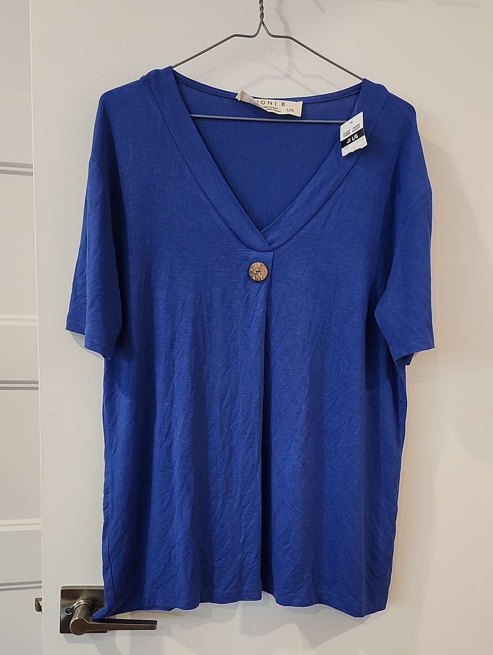 P2P 23" NWT Royal Blue V-Neck Button Front Women's Top